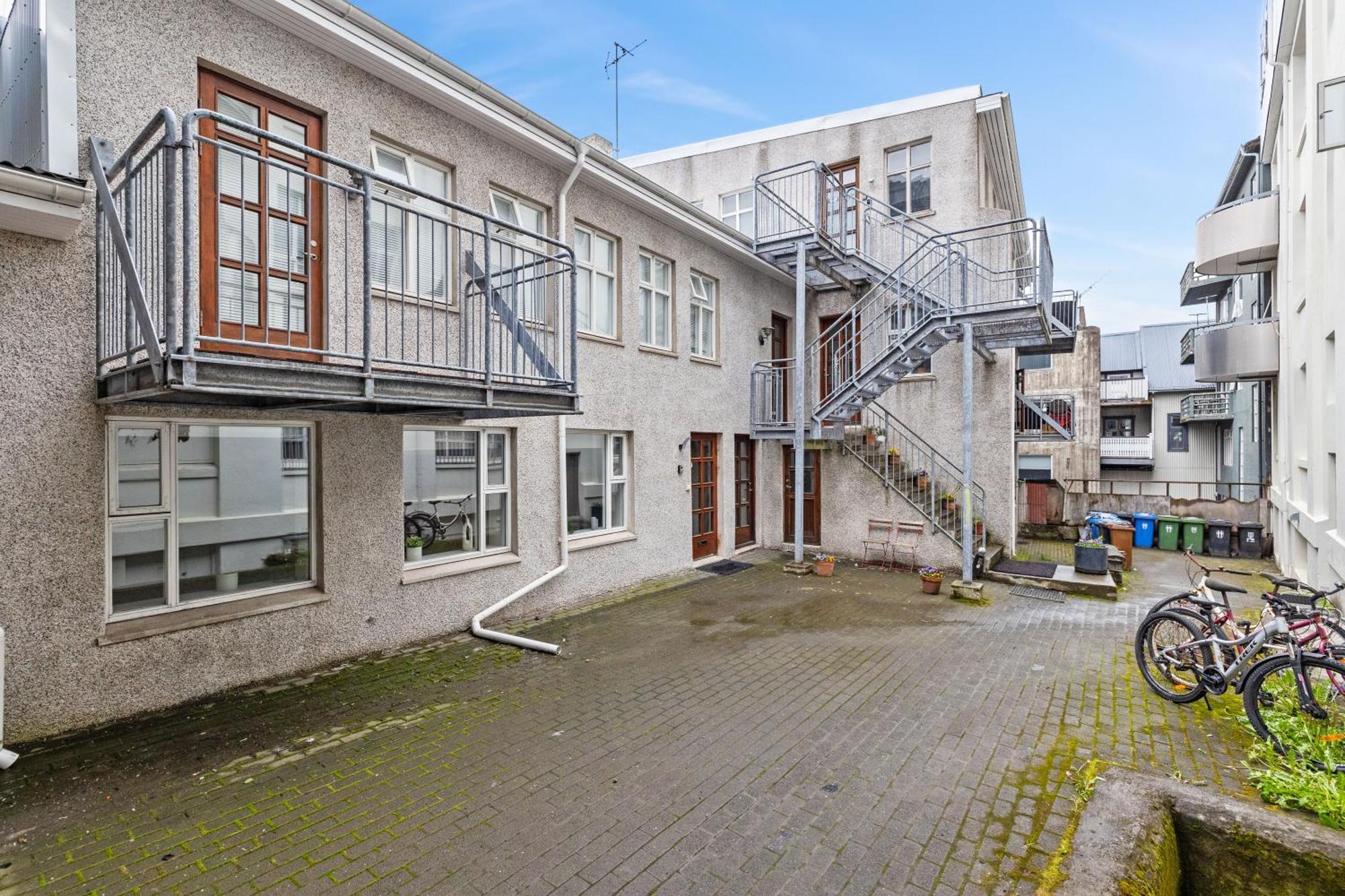 Vatnsstigur Apartment Reykjavík Esterno foto