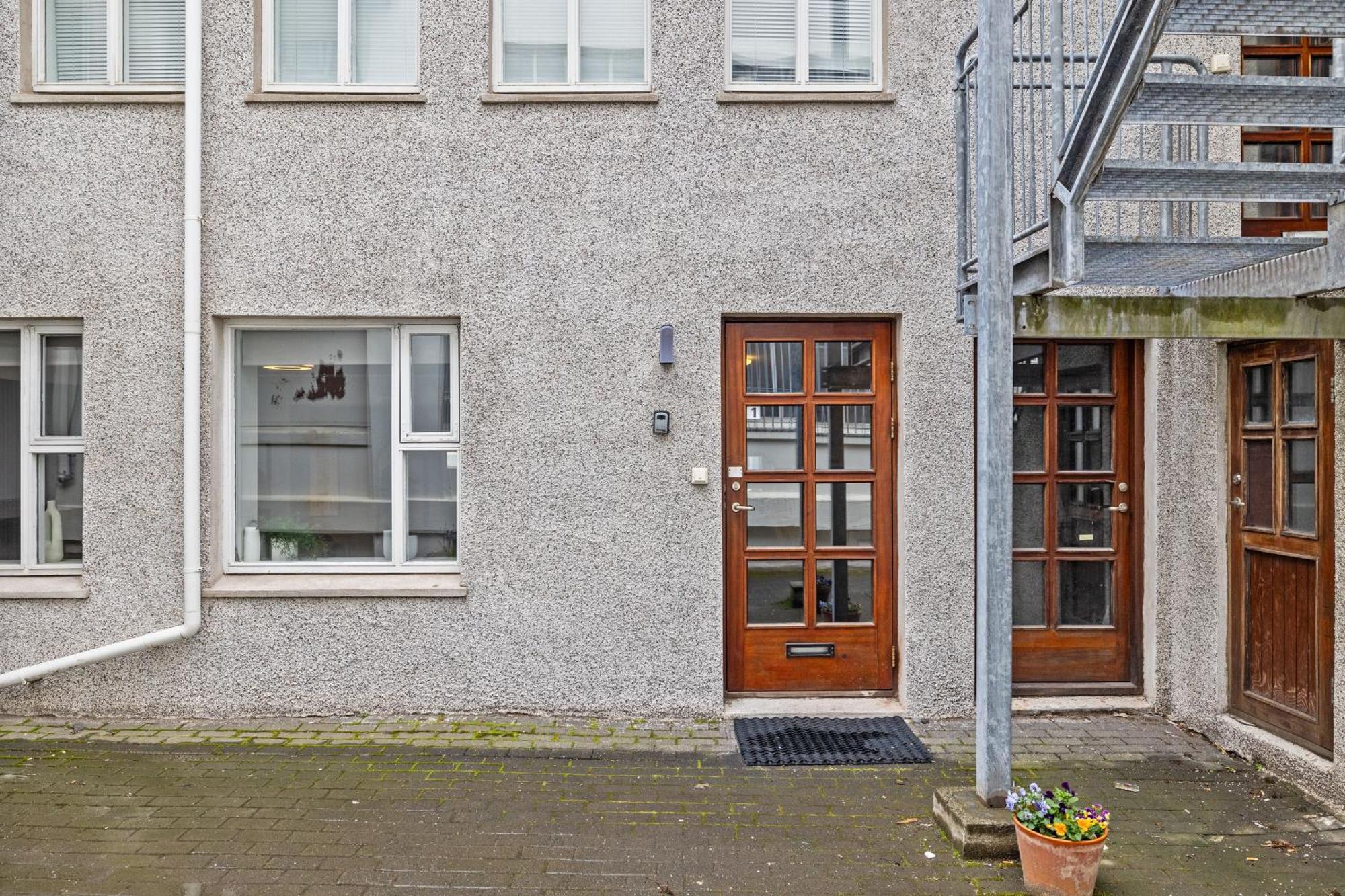 Vatnsstigur Apartment Reykjavík Esterno foto